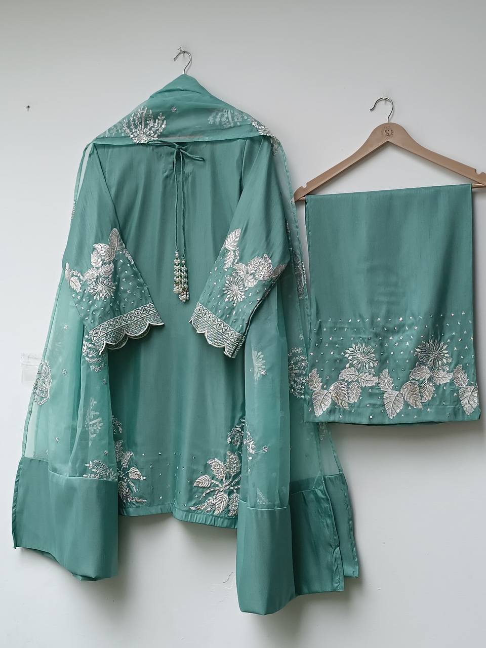 Đěsigner Party Wear Look Pur Natural Crepe Top & Palazzo With Dupatta set