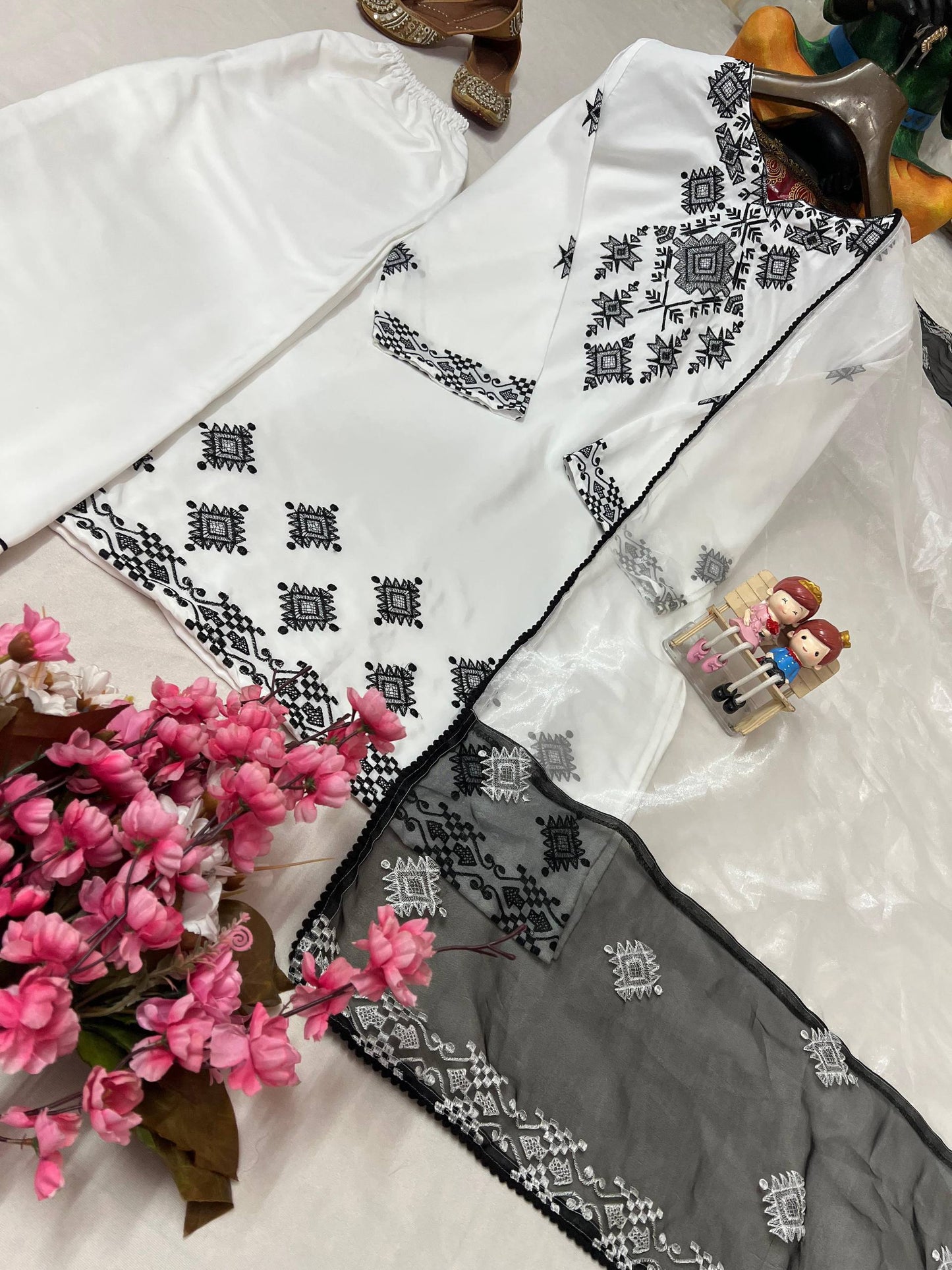 THE BEAUTY OF YOUR WARDROBE WITH THIS NEWLY LAUNCHED KURTI-PLAZZO SET