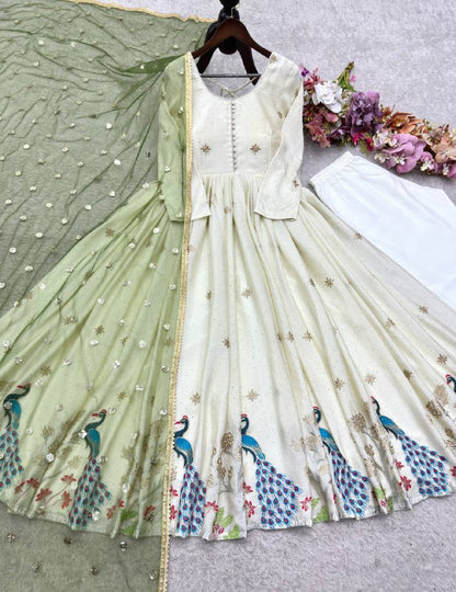 Đěsigner Tredition Look Heavy Dola Silk Gwon Pent & Dupatta Set single available wholesale