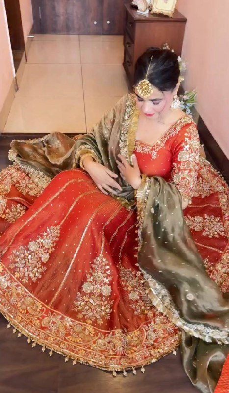 NEW ĐĚSIGNER PARTY WEAR LOOK  GOWN WITH EMBROIDERY  WORK