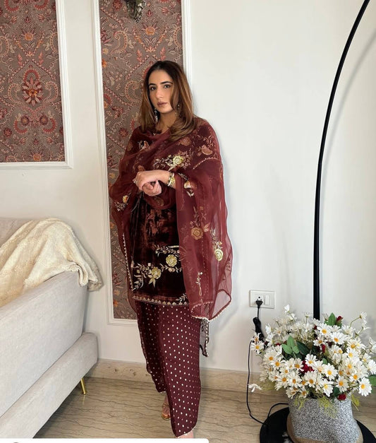 VELVET DESIGNER WEAR KURTA PLAZZO PAIR WITH EMBROIDERY WORK single available wholesale