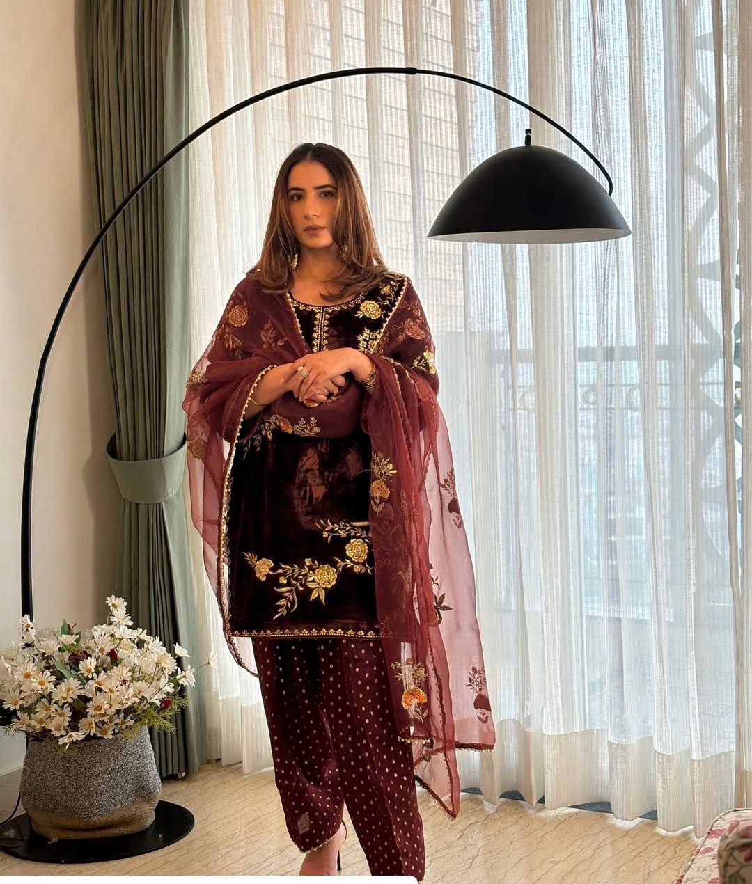 VELVET DESIGNER WEAR KURTA PLAZZO PAIR WITH EMBROIDERY WORK single available wholesale