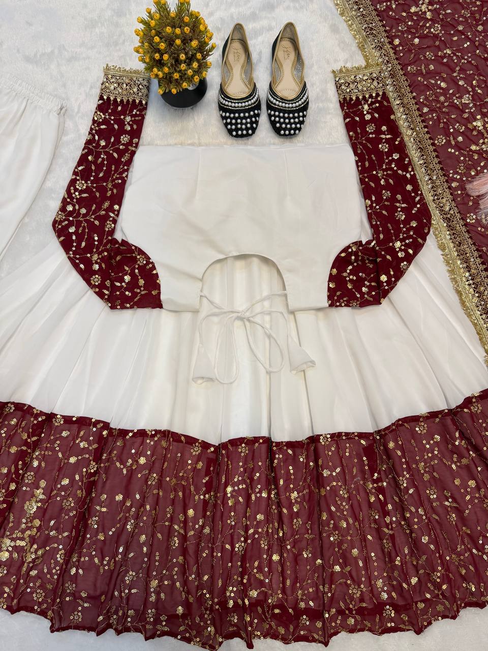 Đěsigner Maxi Anarkali Suit In New Fancy Style