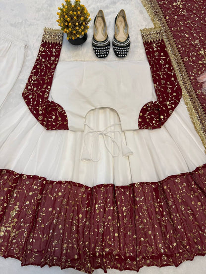 Đěsigner Maxi Anarkali Suit In New Fancy Style