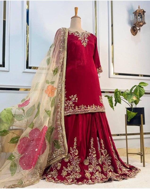 Đěsigner Party Wear Look Heavy Cinon Silk Top Sarara & Dupatta Set single available wholesale