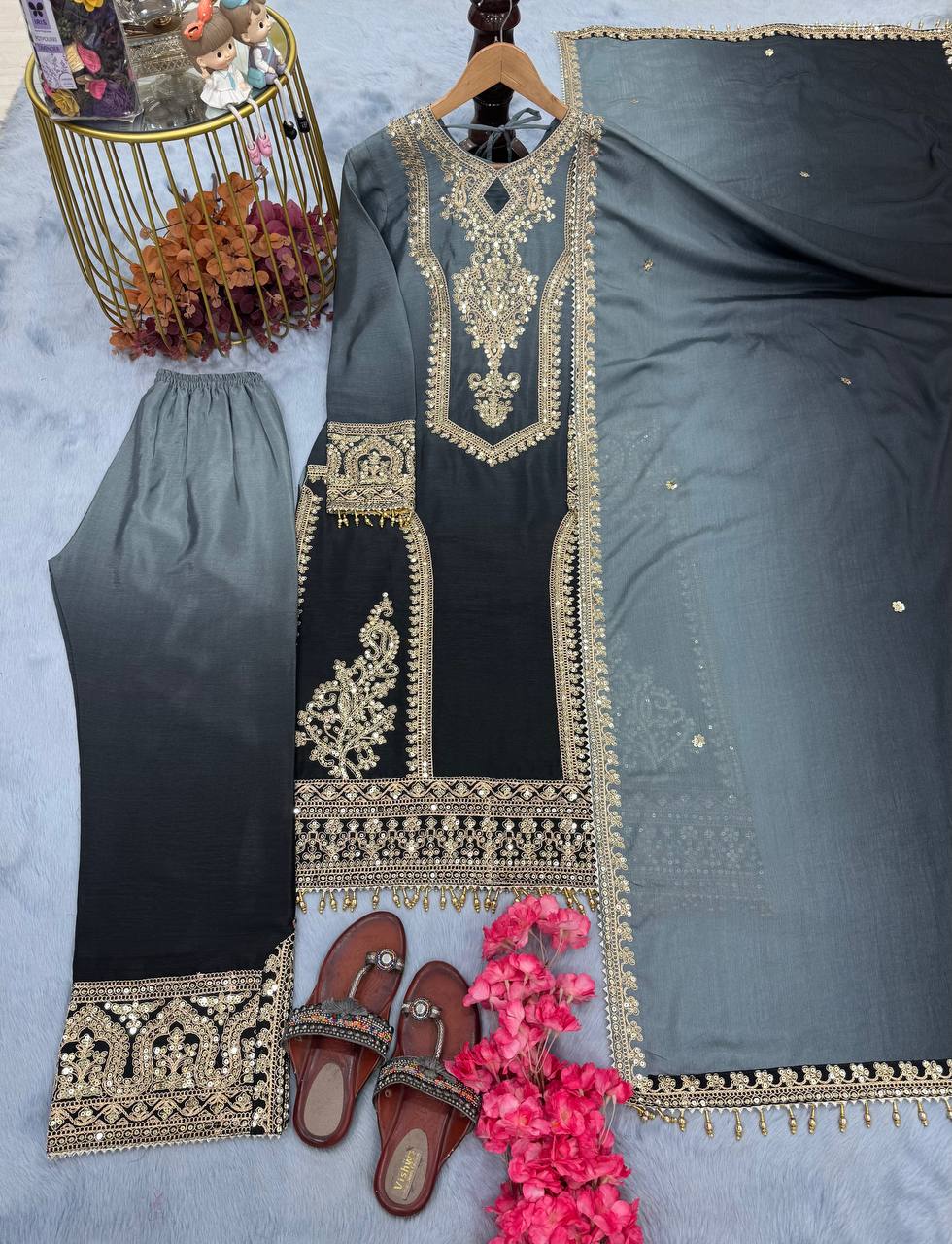Đěsigner Party Wear Look Pur Dual Tone Peding Chinon Silk Top Plazzo & Dupatta Set