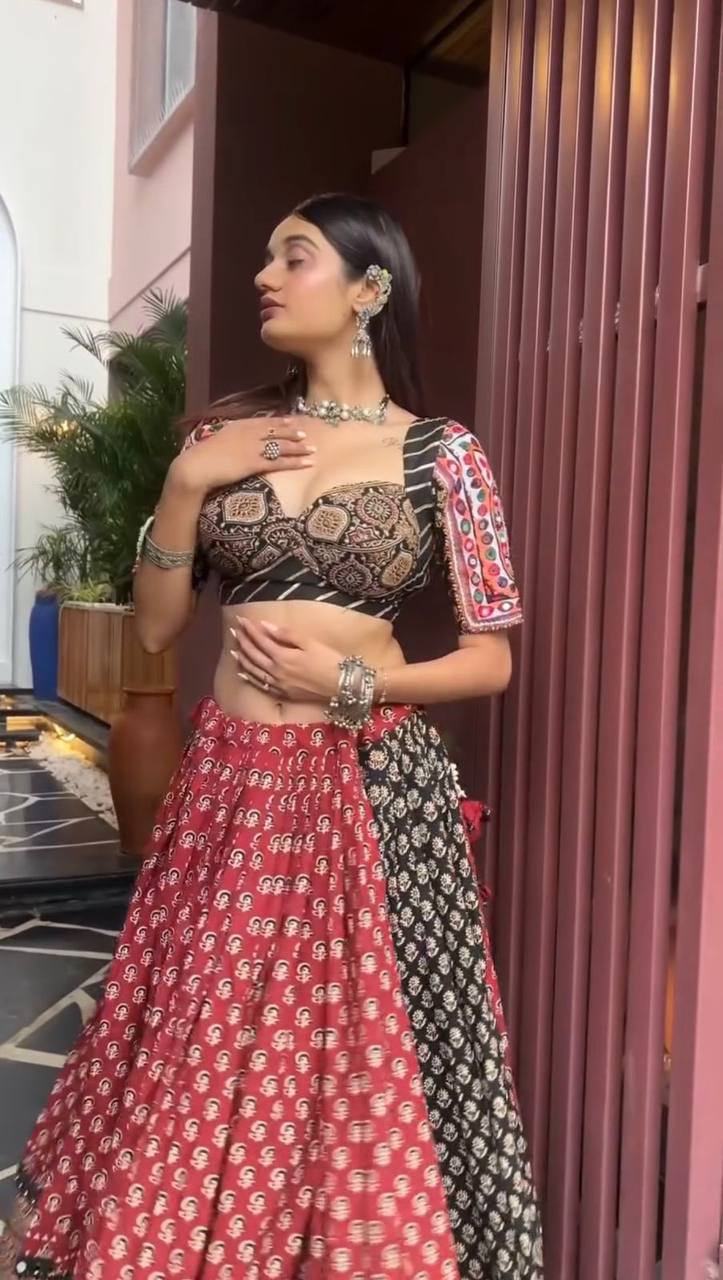 NAVARATRI SEASON OUR EXCLUSIVE FULL STITCHED LEHENGA CHOLI single available wholesale