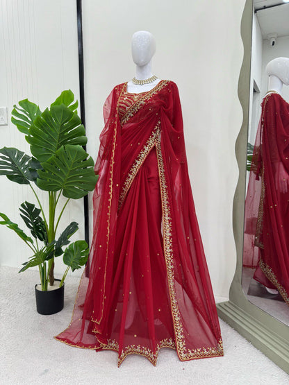 esigner Saree on Faux Georgette Febric with Thred & Sequnce wok and Blouse