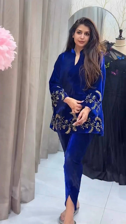 9000 VELVET✨CO-ORD SET* *👗THIS EXCLUSIVE EMBROIDERED CO-ORD SET ON VELVET FABRIC WITH WORK