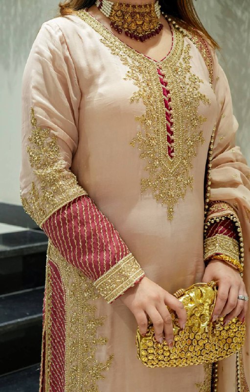 ĐĚSIGNER PARTY WEAR  TOP AND BOTAM . WITH FANCY DUPPATA AND EMBROIDERY WORK single available wholesale