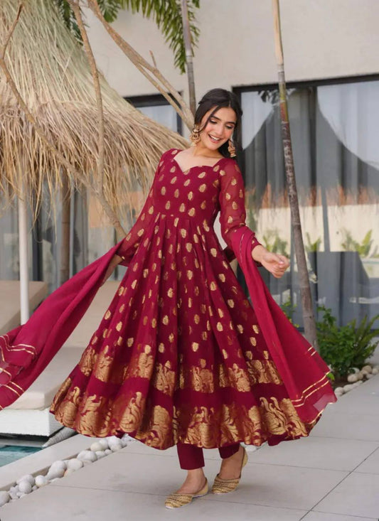 NEW ĐĚSIGNER PARTY WEAR LOOK  GOWN WITH PANT AND EMBROIDERY  WORK  single available wholesale
