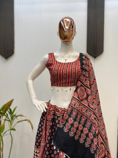 NAVRATRI ROCK WITH THIS PRINTED AND  KODI LACE LEHENGA CHOLI WITH DUPATTA single available wholesale