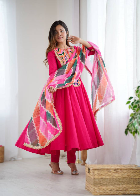 Trendy & Comfortable GOWN single available wholesale