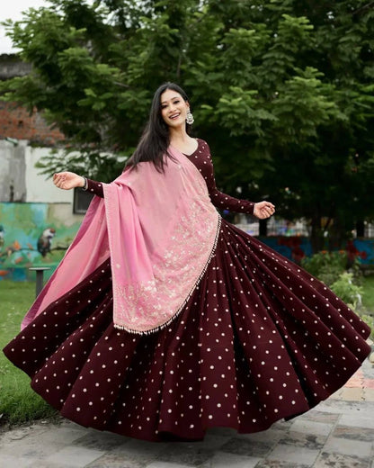 NAVARATRI SEASON OUR EXCLUSIVE FULL STITCHED LEHENGA CHOLI single available wholesale