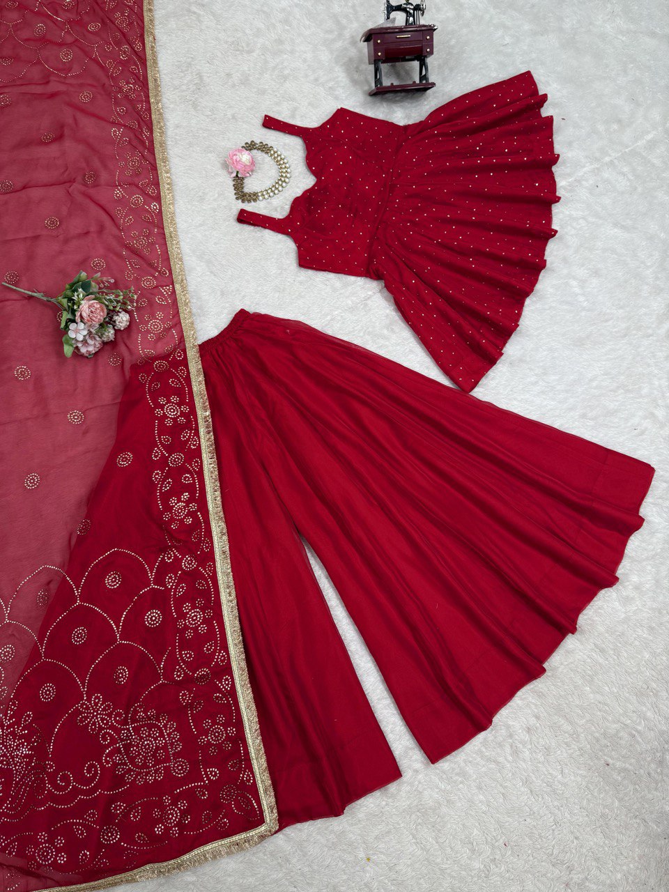 Tabby Organza indo weatren  Mukesh work with fourside lace broder