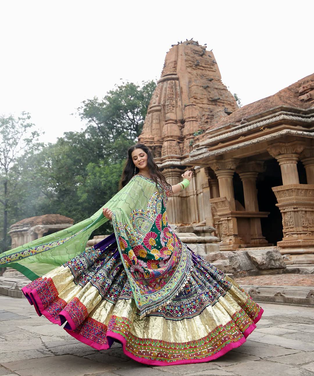 NEW  NAVRATRI  SPECIAL CHANIYA CHOLI single available wholesale