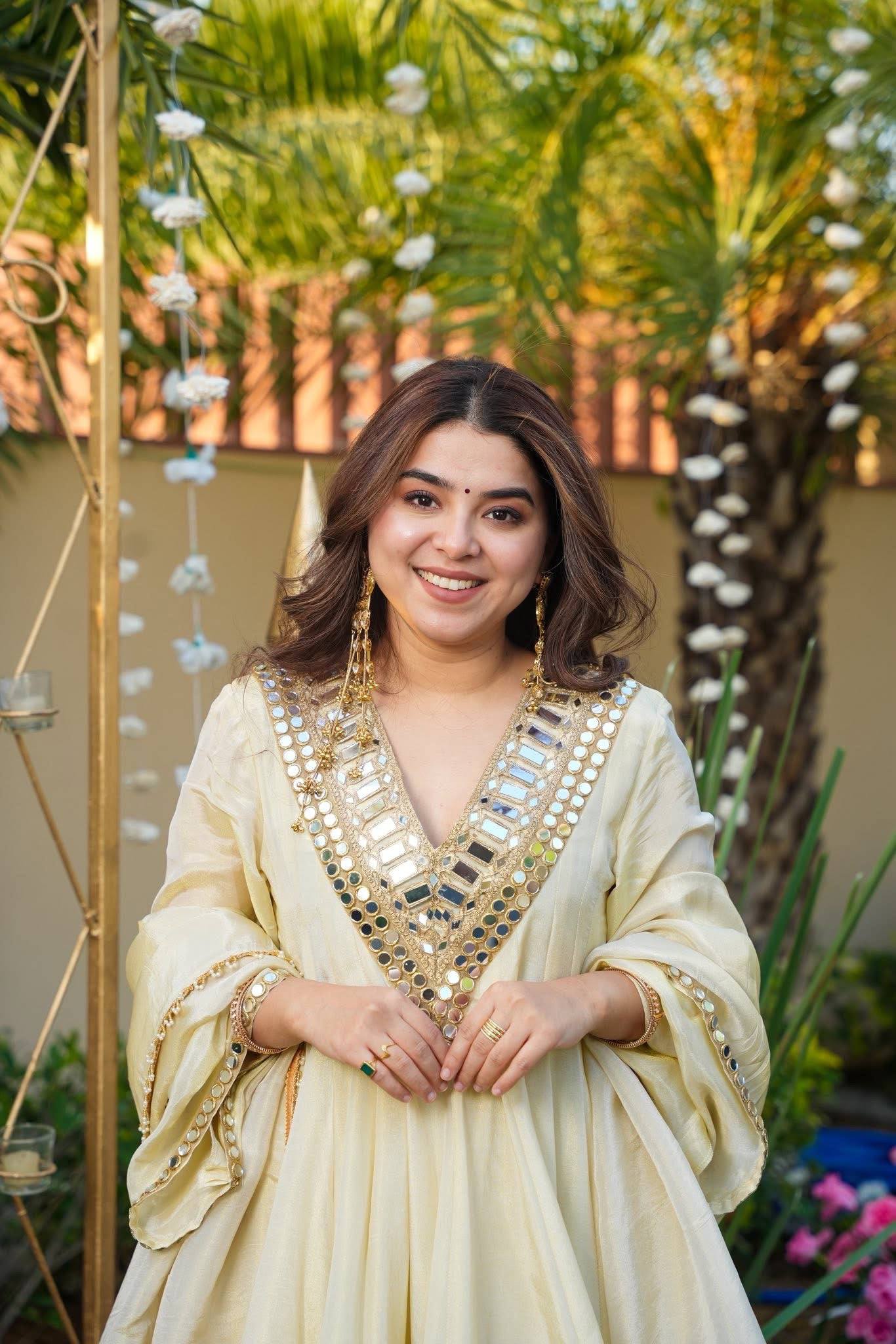 SUPERHIT TRENDING SIMMER FABRIC 3 PIECE SET TOP,BOTTOM & DUPATTA WITH EMBROIDERY & REAL MIRROR WORK