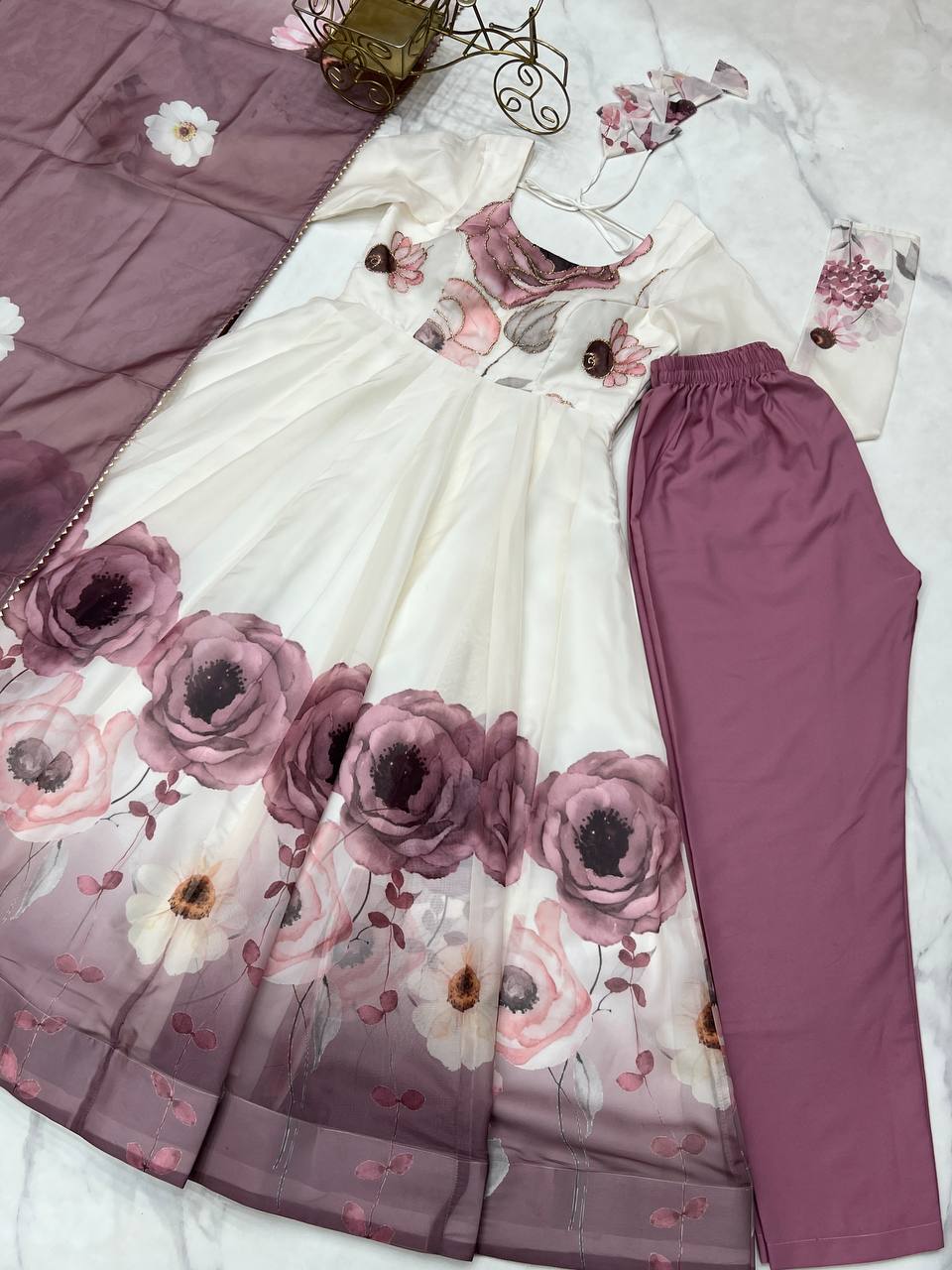 PURE SOFT ORGANJA SILK FABRIC FULLY FLAIR KALI PATTERN AND CANVAS PATTA WITH DUPPTA SET ,PENT READY TO WEAR  single available wholesale