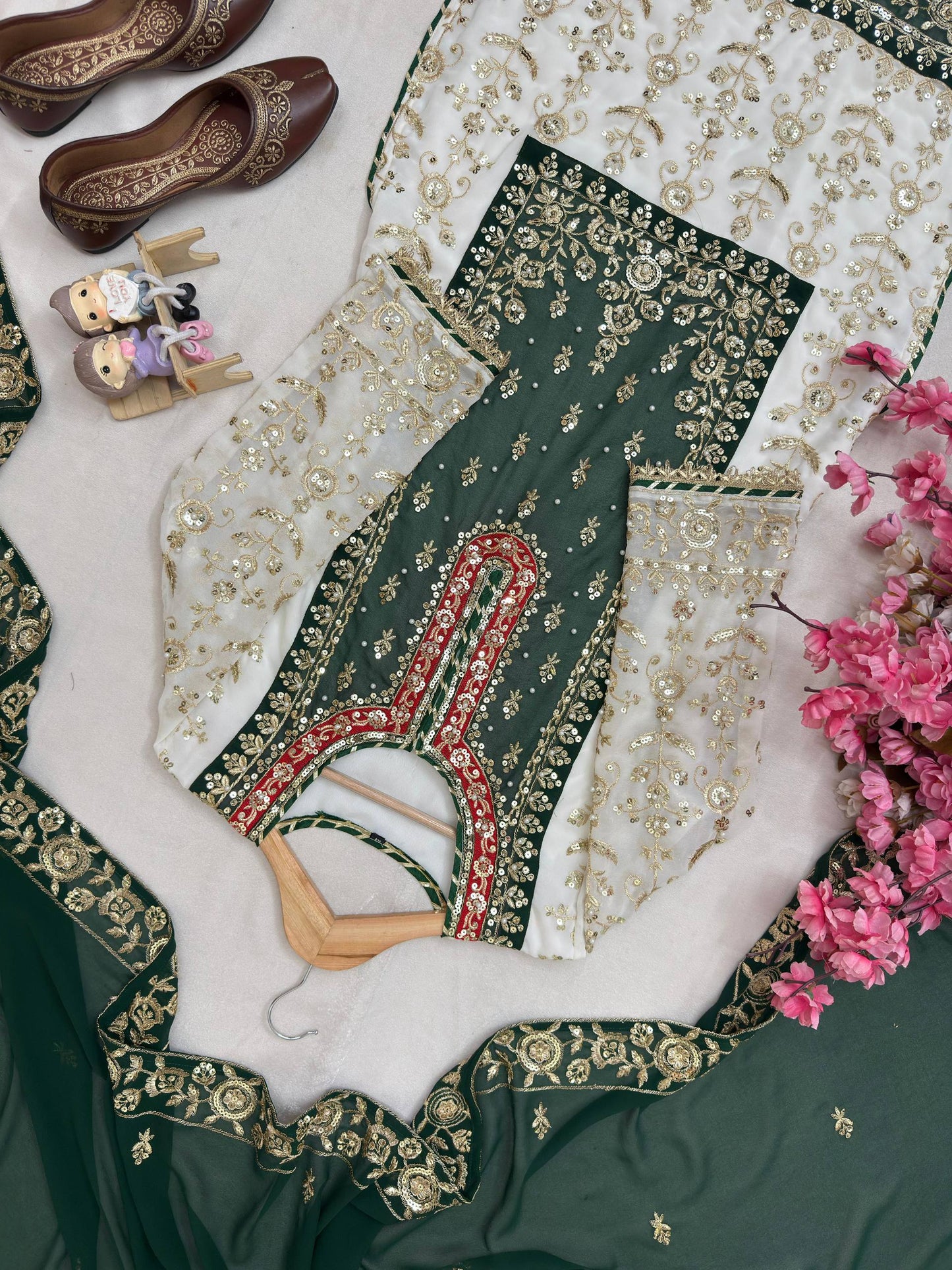 ENHANCE THE BEAUTY OF YOUR WARDROBE WITH THIS NEWLY LAUNCHED KURTI & SHARARA SET