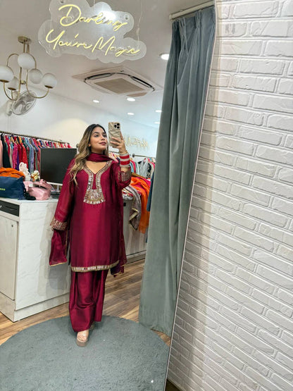 SUPERHIT TRENDING KURTI, PENT & DUPATTA ON RANGOLI FABRIC WITH EMBROIDERY AND REAL MIRROR HAND WORK  single available wholesale
