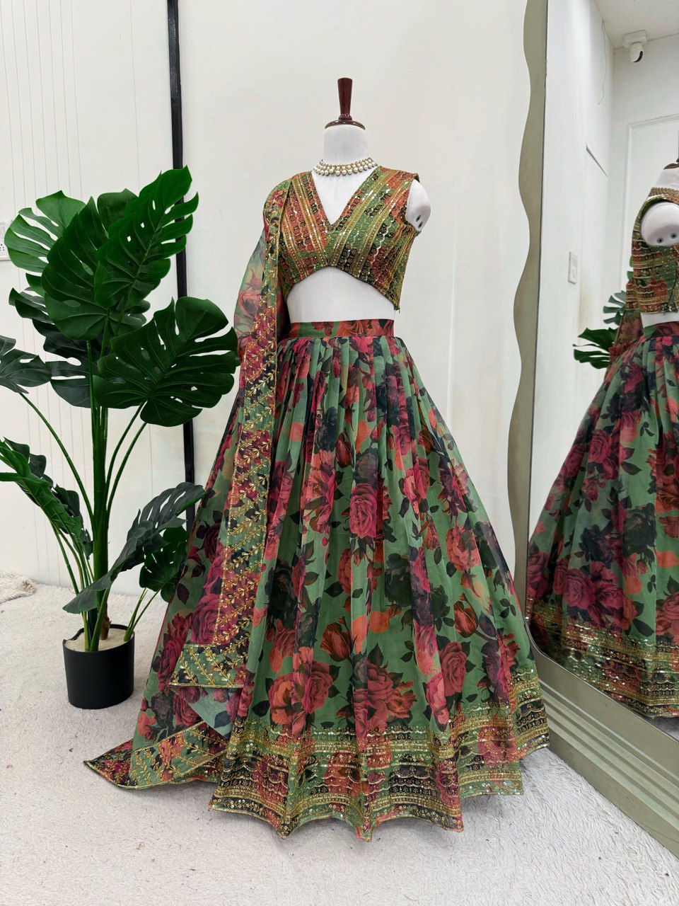 Hevay Boutiq Collection Lehengha details Tabby Orgnza with Digital print