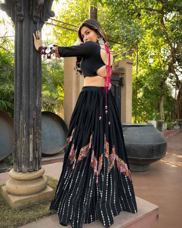 NAVRATRI  SPECIAL CHANIYA CHOLI lehenga