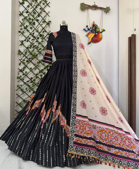 NAVRATRI  SPECIAL CHANIYA CHOLI lehenga