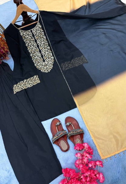 Đěsigner Party Wear Look top with farshi plazzo single available wholesale