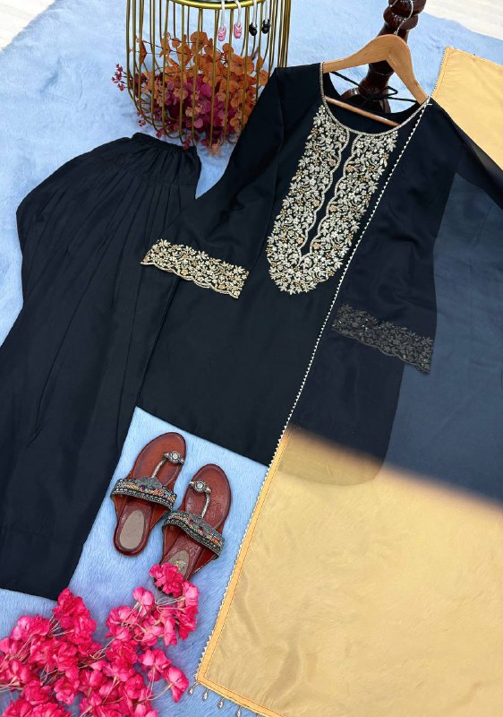 Đěsigner Party Wear Look top with farshi plazzo single available wholesale