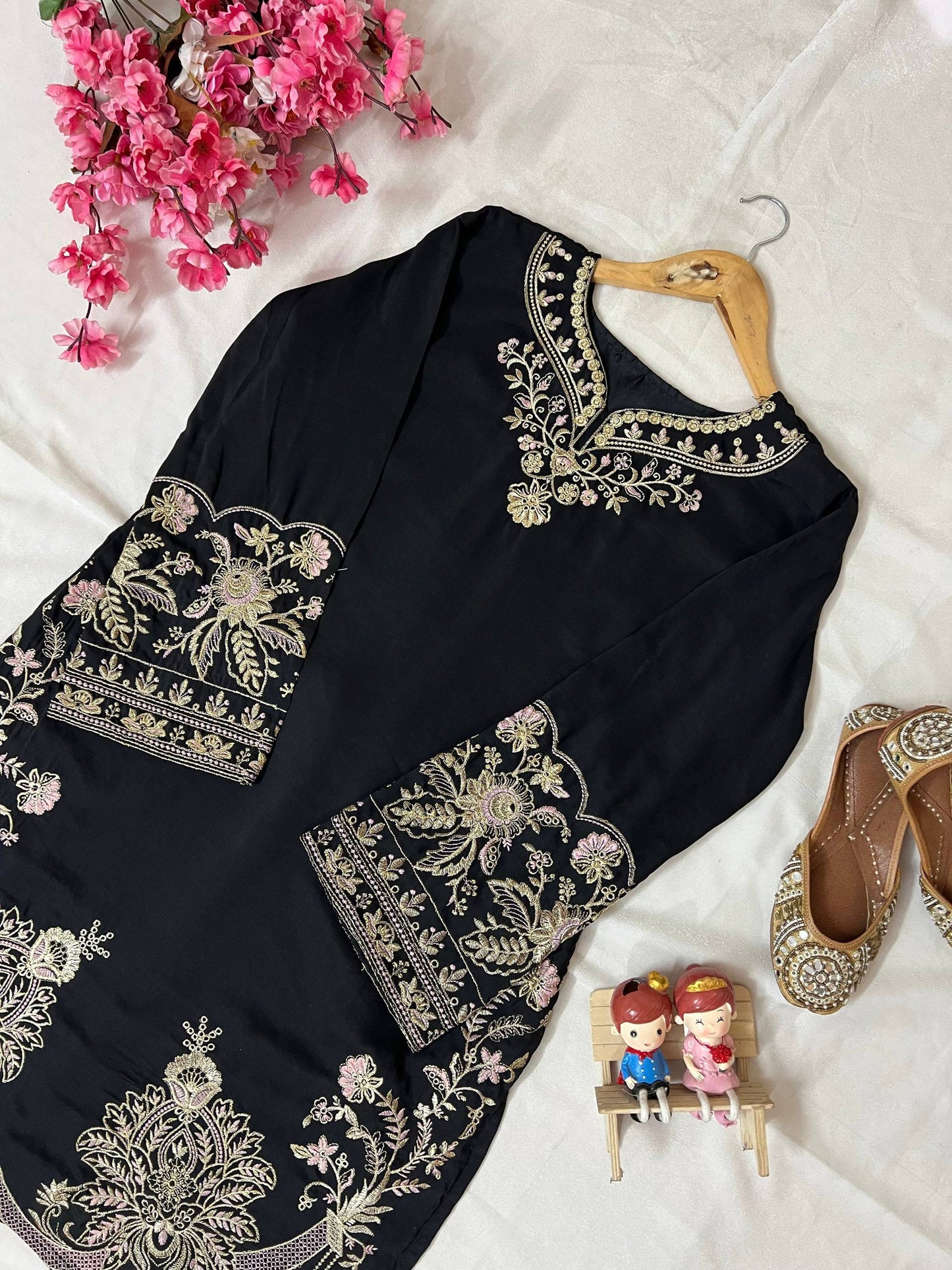 Black Embroidered Cord Set – Perfect Blend of Tradition & Style Enhance the beauty of your wardrobe