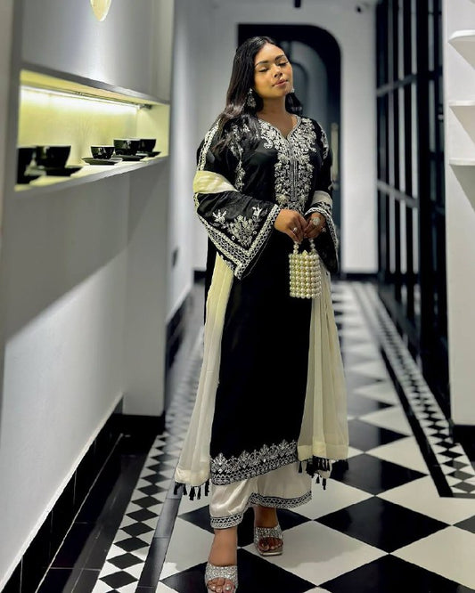 ENHANCE THE BEAUTY OF YOUR WARDROBE WITH THIS NEWLY LAUNCHED KURTI-PANT SET single available wholesale