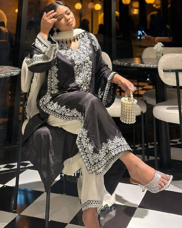 ENHANCE THE BEAUTY OF YOUR WARDROBE WITH THIS NEWLY LAUNCHED KURTI-PANT SET single available wholesale
