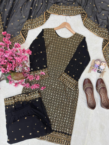 ENHANCE THE BEAUTY OF YOUR WARDROBE WITH THIS NEWLY LAUNCHED KURTI & PLAZZO SET