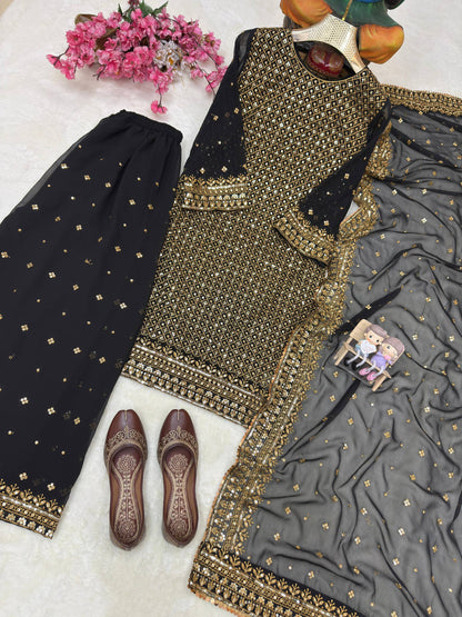 ENHANCE THE BEAUTY OF YOUR WARDROBE WITH THIS NEWLY LAUNCHED KURTI & PLAZZO SET