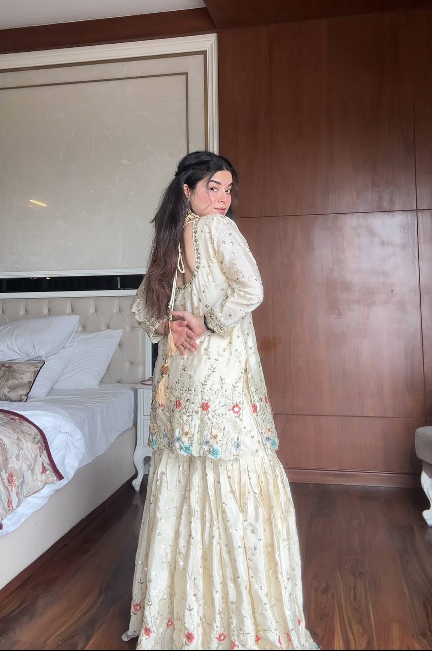 top SARARA PAIR  single available wholesale