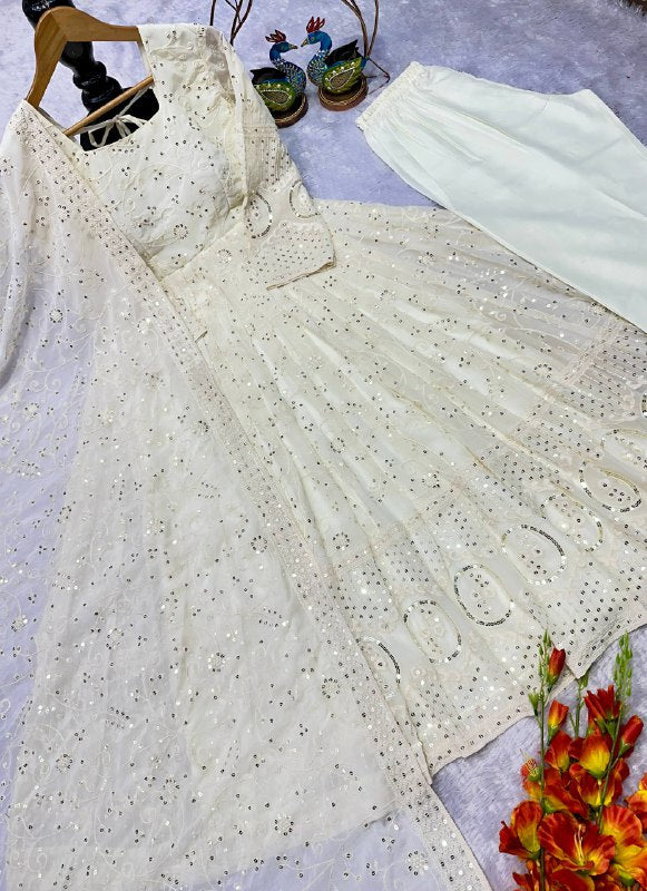 ĐĚSIGNER PARTY WEAR LOOK  GOWN WITH EMBROIDERY  WORK single available wholesale