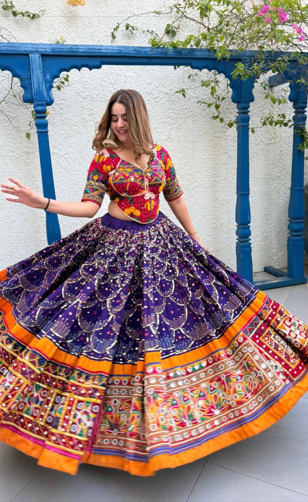 TRENDING NAVRATRI  SPECIAL CHANIYA CHOLI  single available wholesale