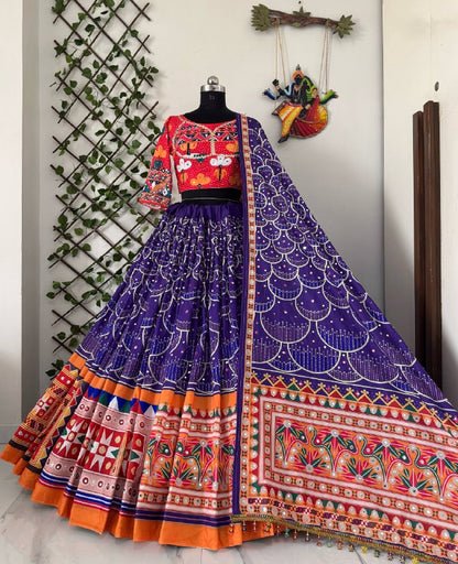 TRENDING NAVRATRI  SPECIAL CHANIYA CHOLI  single available wholesale