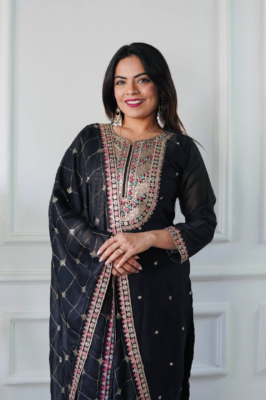ĐĚSIGNER PARTY WEAR TOP AND PANT WITH FANCY DUPPATA AND EMBROIDERY WORK single available wholesale