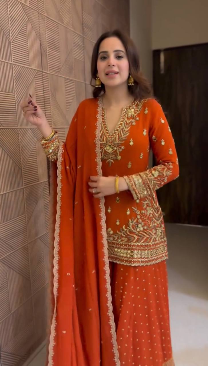 Elegant Ethnic Wear ✨ 🎀 Crafted in Classy Tones with Premium Fabric & Detailing