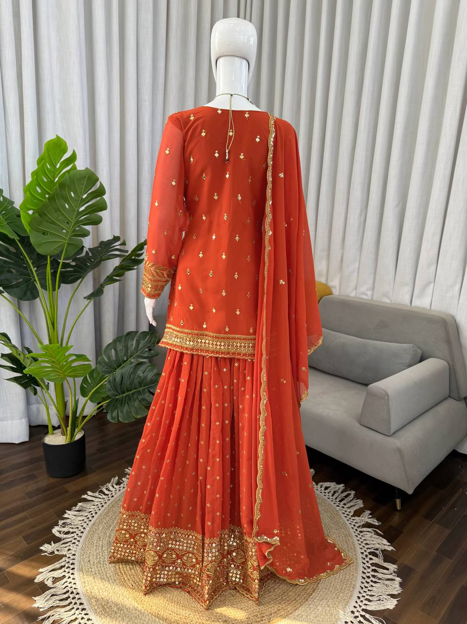 Elegant Ethnic Wear ✨ 🎀 Crafted in Classy Tones with Premium Fabric & Detailing