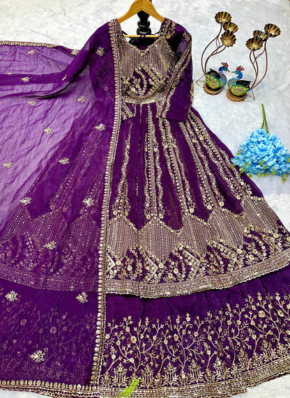 NEW ĐĚSIGNER PARTY WEAR LOOK  GOWN WITH LAHENGHA AND EMBROIDERY  WORK single available wholesale