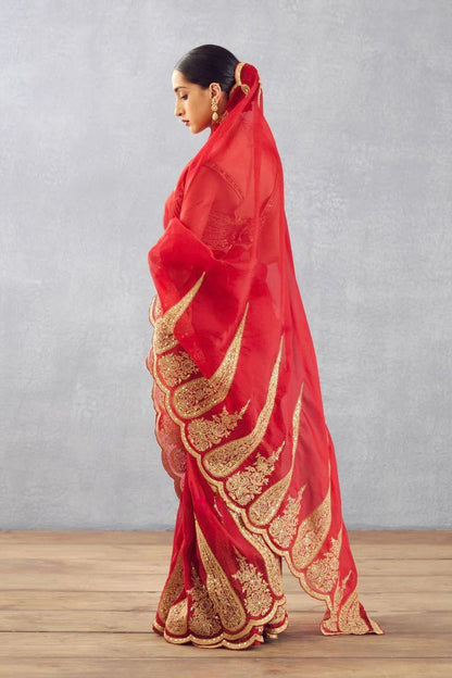 Bollywood BlockBuster Launching saree single available wholesale