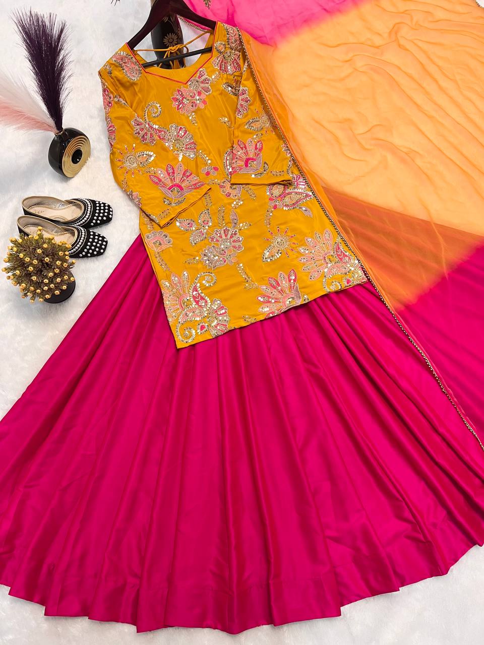 Top Lehenga  Natural Crep Silk Sleeve