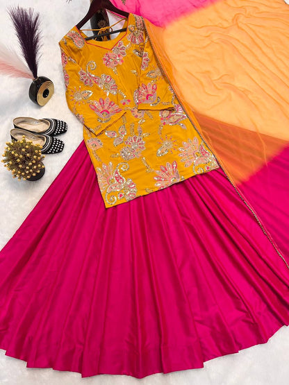 Top Lehenga  Natural Crep Silk Sleeve