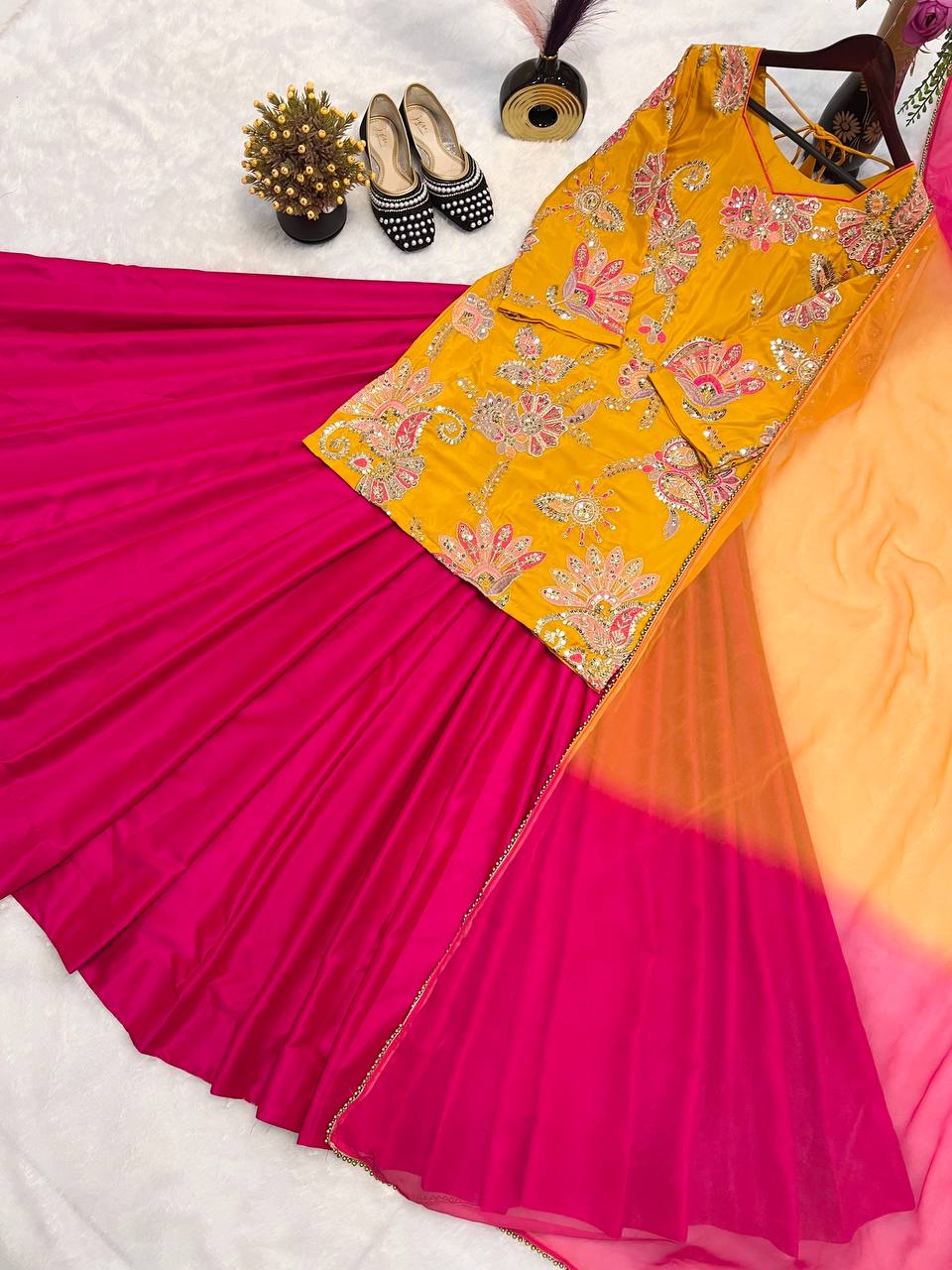 Top Lehenga  Natural Crep Silk Sleeve