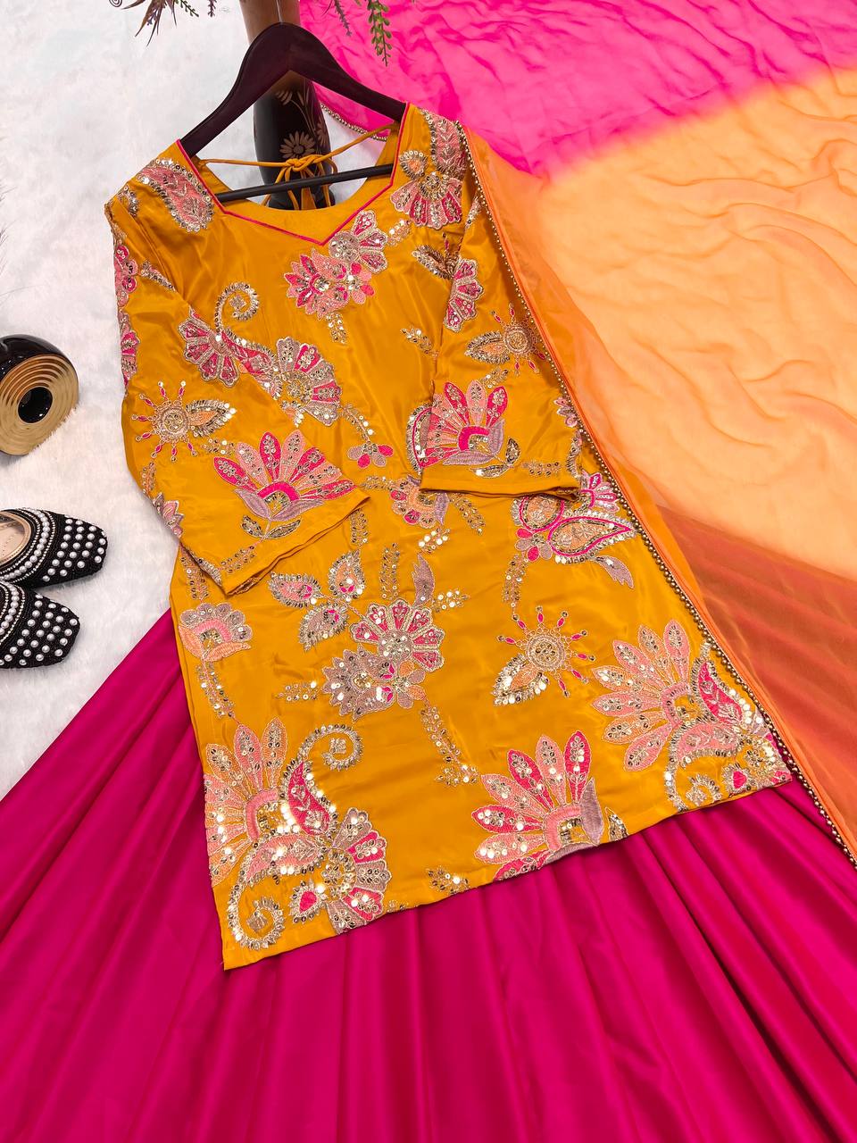 Top Lehenga  Natural Crep Silk Sleeve