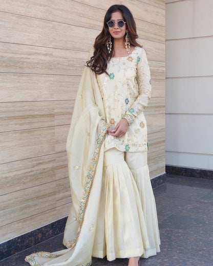 Women’s Ethnic Wear single available wholesale