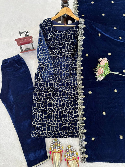 Designer Velvet Set – Elegant Ethnic Wear ✨ 🎀 Crafted in Classy Tones with Premium Fabric & Detailing
