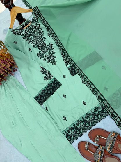 Đěsigner Party Wear Look Pur Rayon Cotton Top & Farshi Palazzo With Dupatta set
